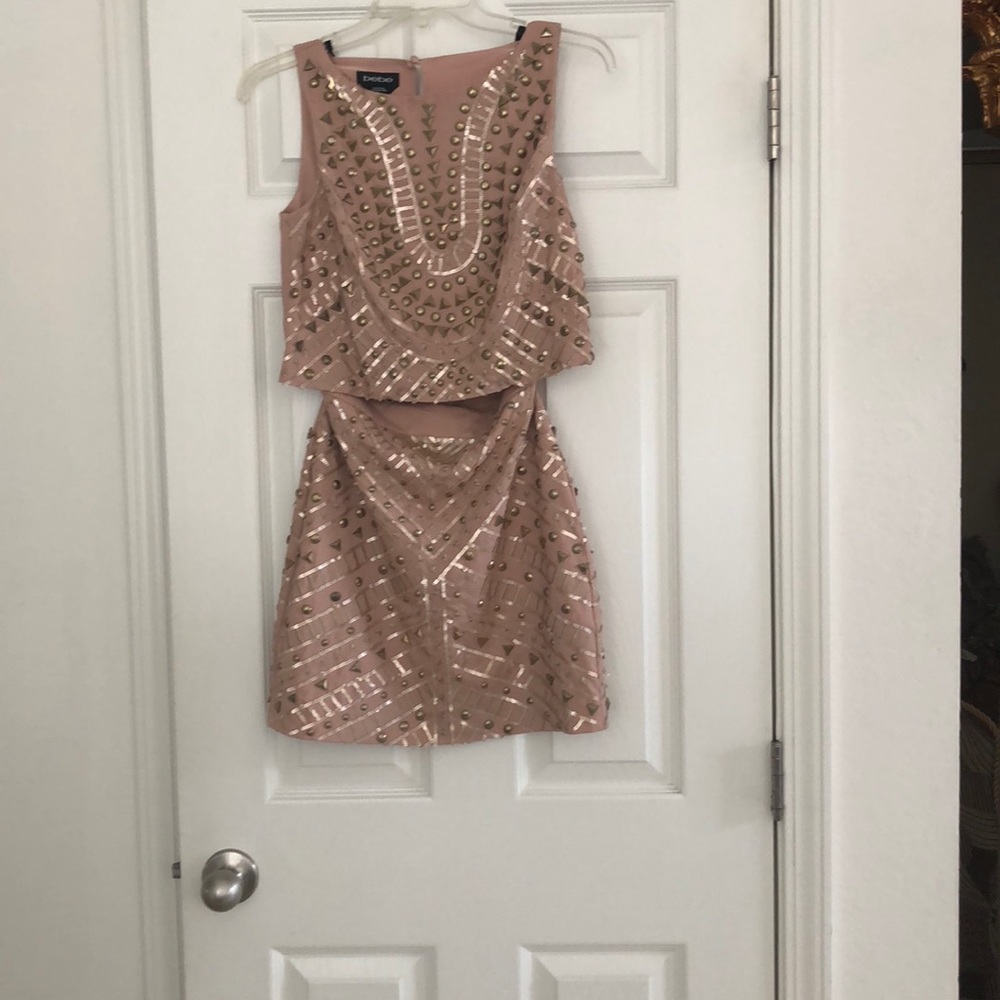 Stunning gold Bebe top and skirt